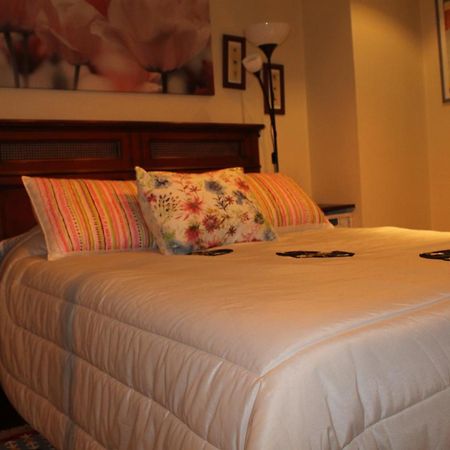 Apartamento Duplex amplio,parking WiFi, 2 terrazas, bien conectado con playas, zona segura Vigo Exterior foto