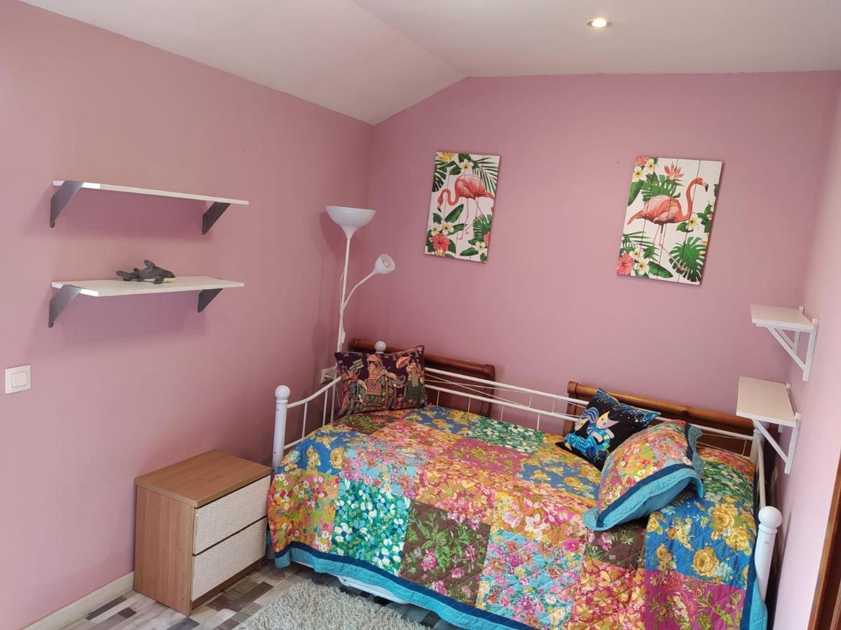 Apartamento Duplex amplio,parking WiFi, 2 terrazas, bien conectado con playas, zona segura Vigo Exterior foto